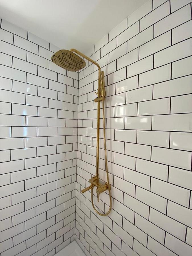 אלבה לוליה Central Spacious Apartment With Balcony - Alba Carolina מראה חיצוני תמונה